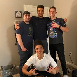 Meet your Posher, Jason